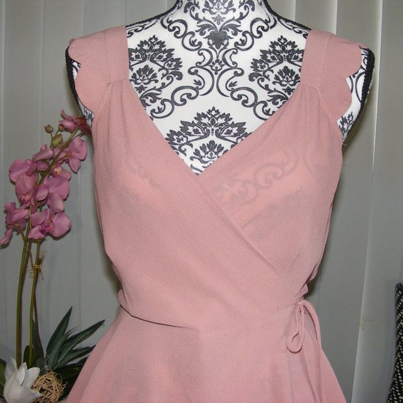 Monteau L.A Blush Color Peplum Top Size M EUC - Picture 7 of 8